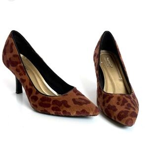 Comfort Plus Predictions Brown Leopard Print Heels - size 10